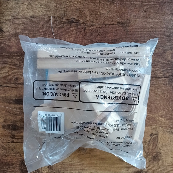 Lowes Build and Grow Marvel Avengers Assemble - Picture 2 of 2